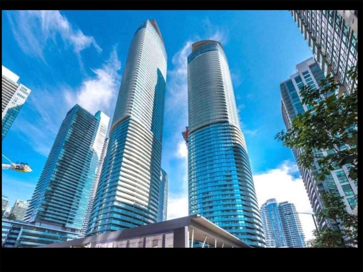 Luxury Condo In The Heart Of Toronto - Next To Scotiabank Arena Εξωτερικό φωτογραφία